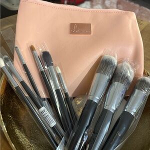 Ilo cosmetics professional make up brushes